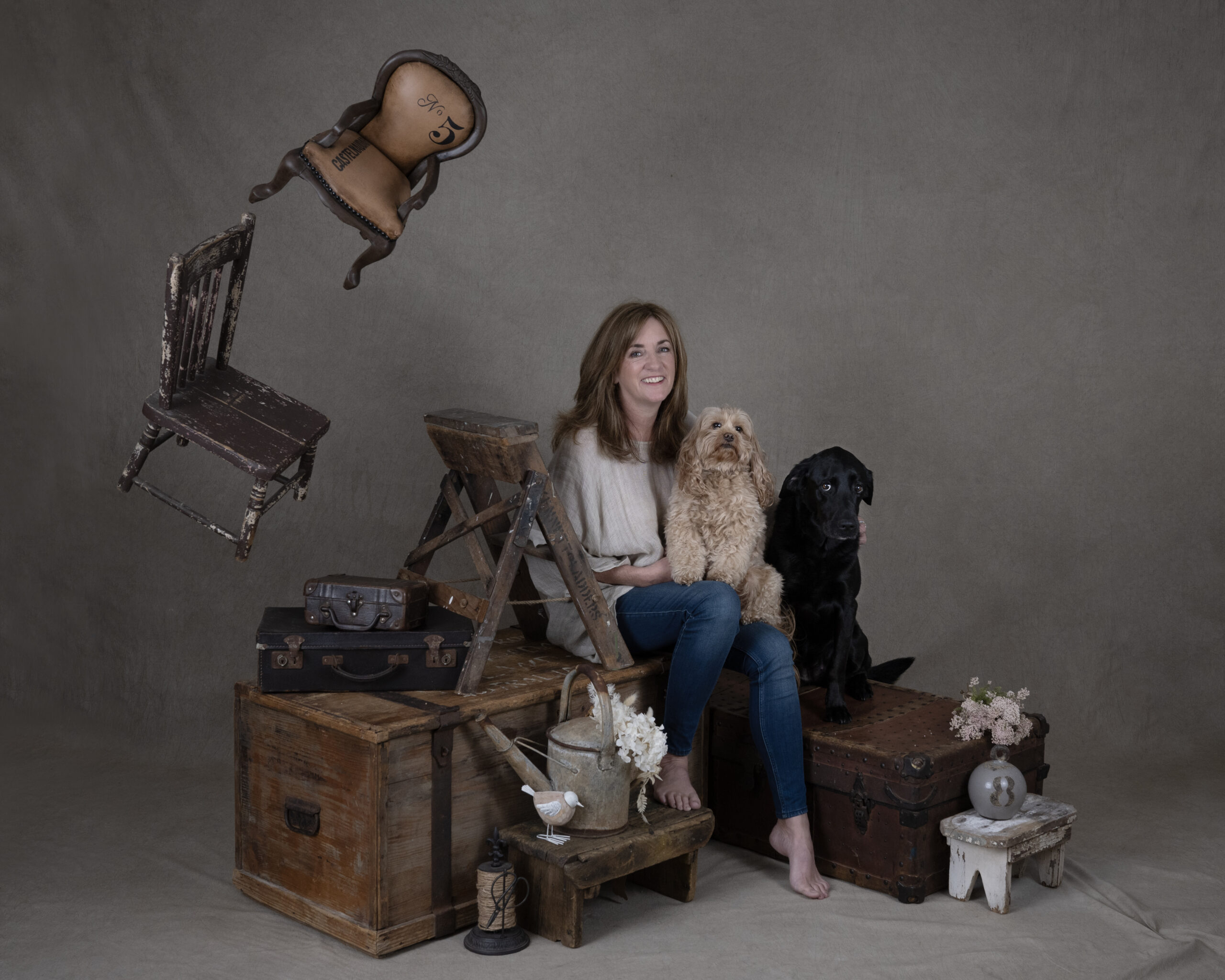 Shanon Quinn - dog photographer in own studio with props and dogs